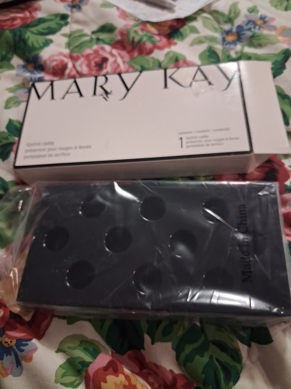 Mary Kay Lipstick Caddy in Black